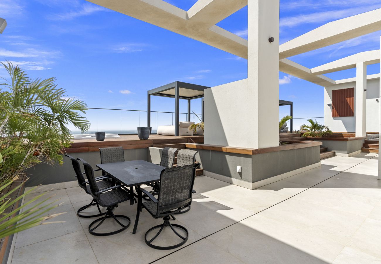 Appartement à Cupecoy - B-2000 Stunning penthouse with balcony and rooftop