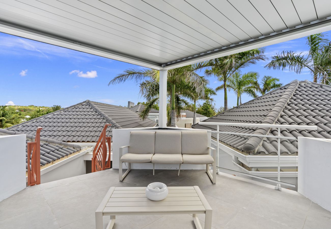 Maison à Terres Basses - Luxury Beachfront Villa with Private Pool & Jacuzz