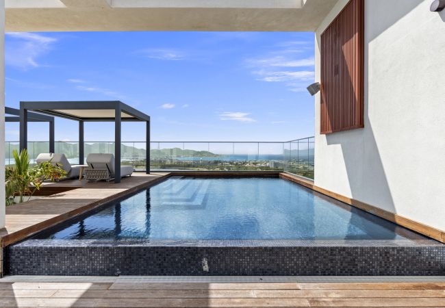 Apartment in Cupecoy - B-2000 Stunning penthouse with balcony and rooftop