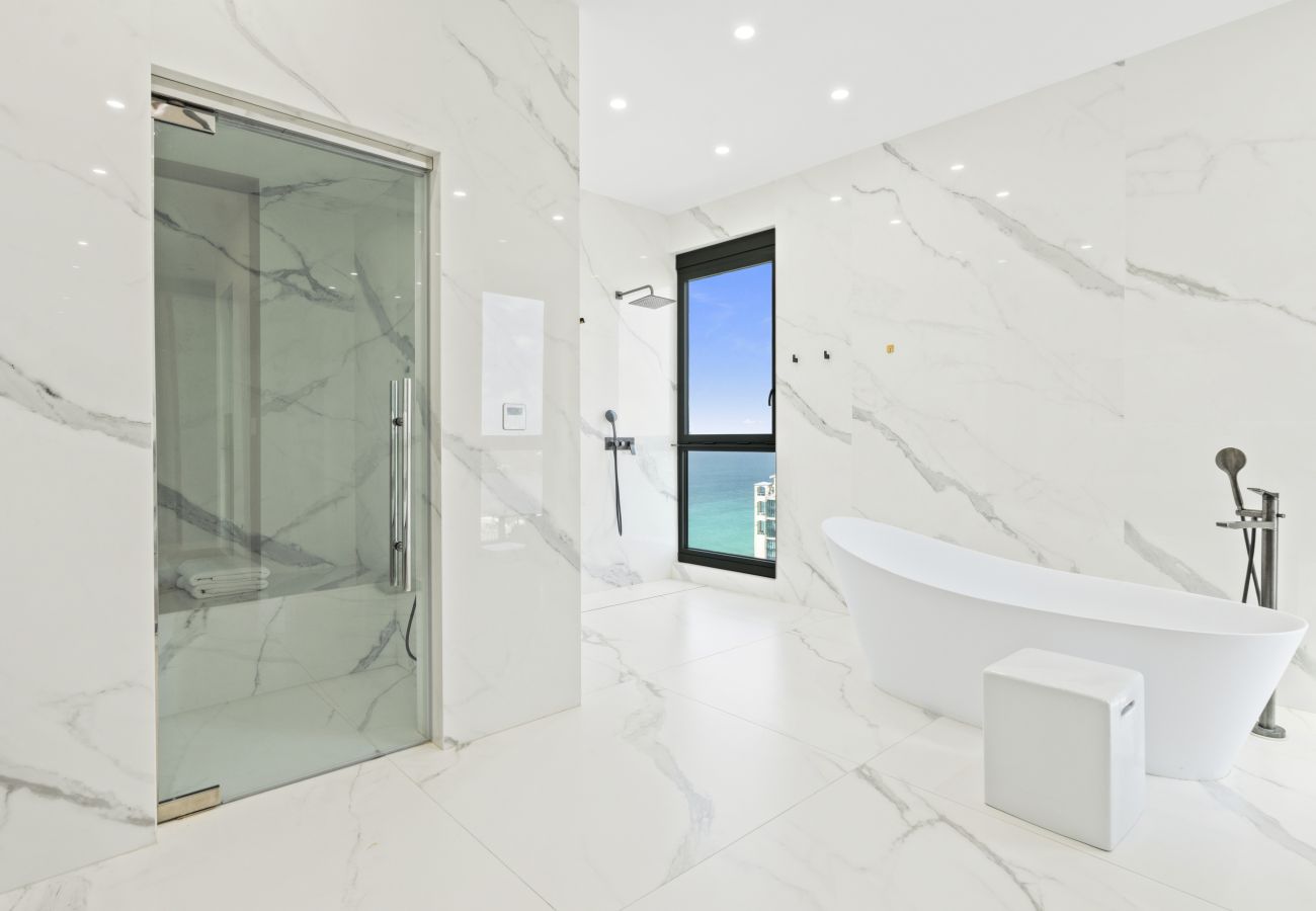 Apartment in Cupecoy - B-2000 Stunning penthouse with balcony and rooftop