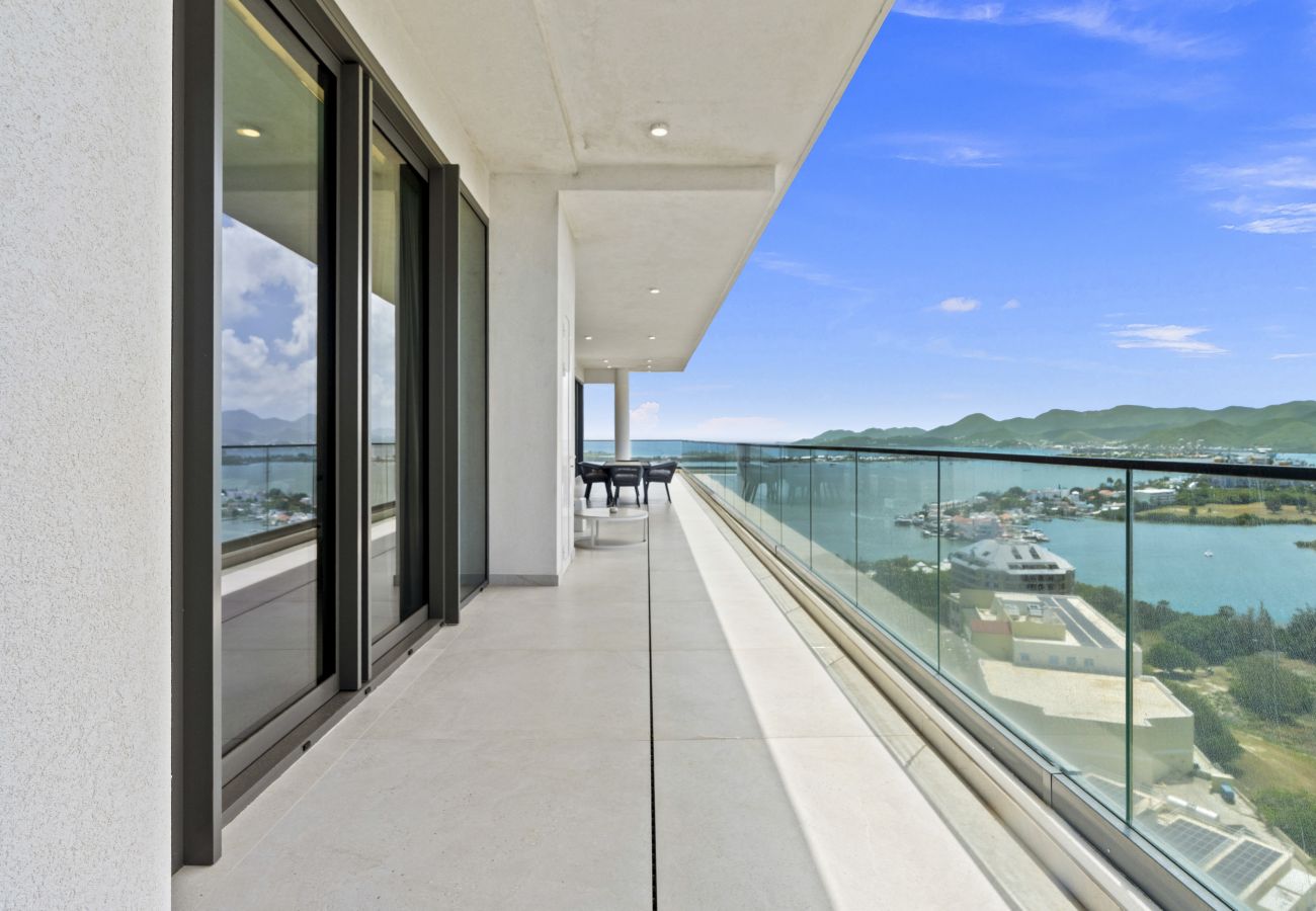 Apartment in Cupecoy - B-2000 Stunning penthouse with balcony and rooftop