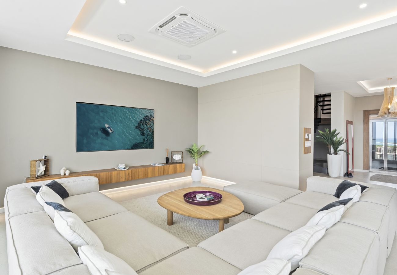Apartment in Cupecoy - B-2000 Stunning penthouse with balcony and rooftop